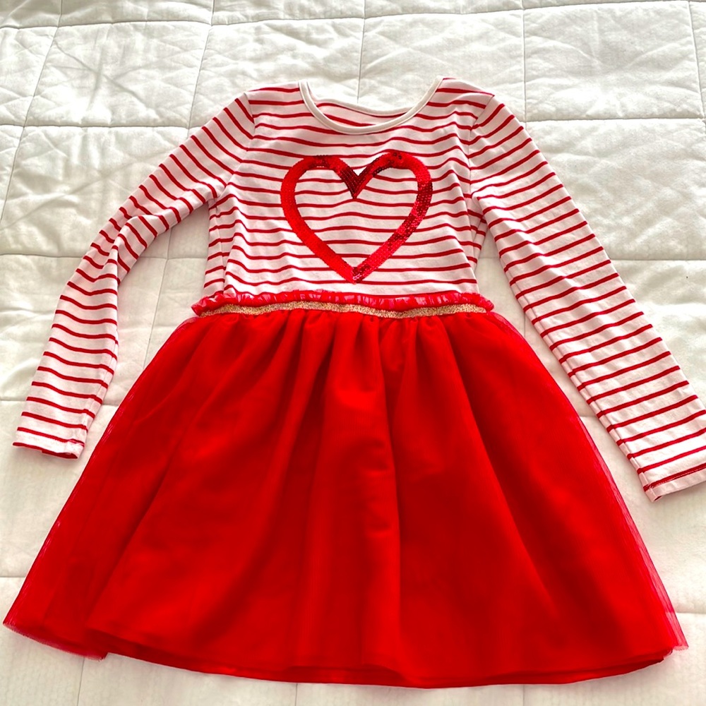 Adorable red and white heart dress Cat & Jack 7/8